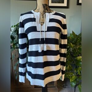 LOFT lightweight white/navy blue sweater. Size XS. NWT.